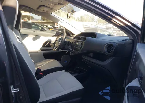 2013 Toyota Prius C One from USA, damaged, VIN JTDKDTB35D1551918